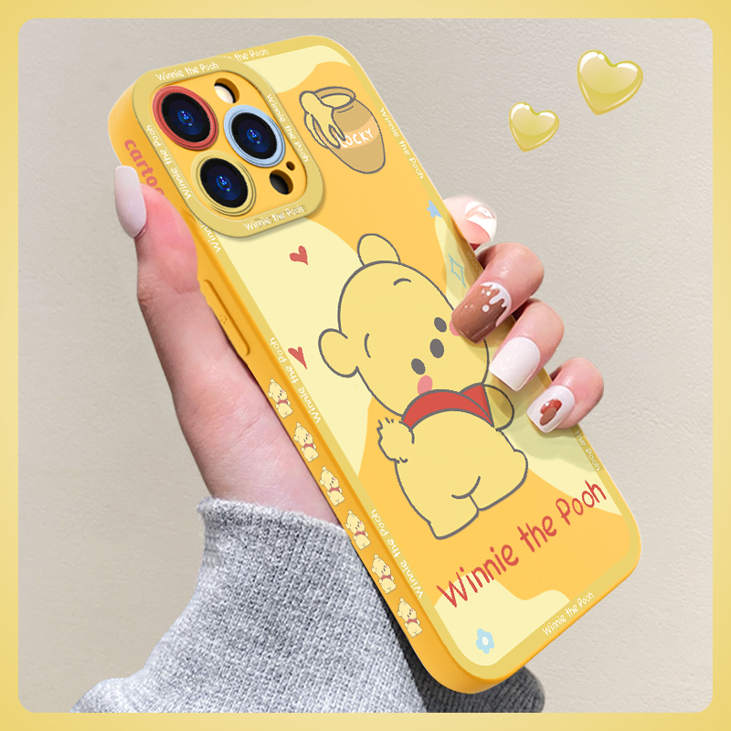 俏皮小黄熊适用苹果12手机壳iphone14/11promax超薄13防摔XR/xsmax硅胶13pm新款7/8p小众se2少女mini卡通软套