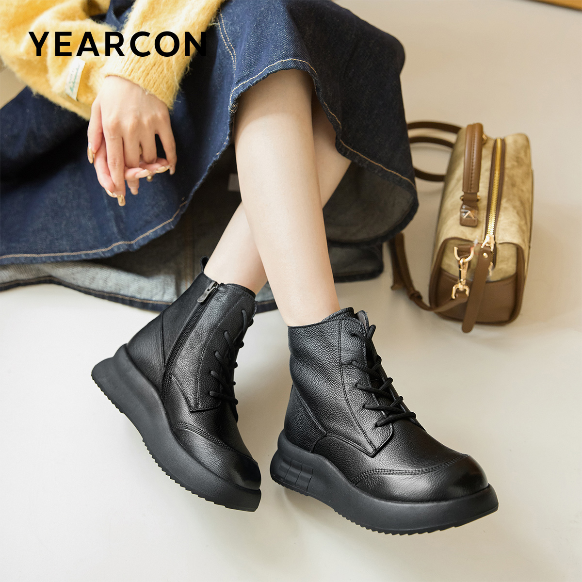 意尔康女靴2025新款冬季真皮马丁靴女加绒短靴保暖妈妈棉鞋短筒靴