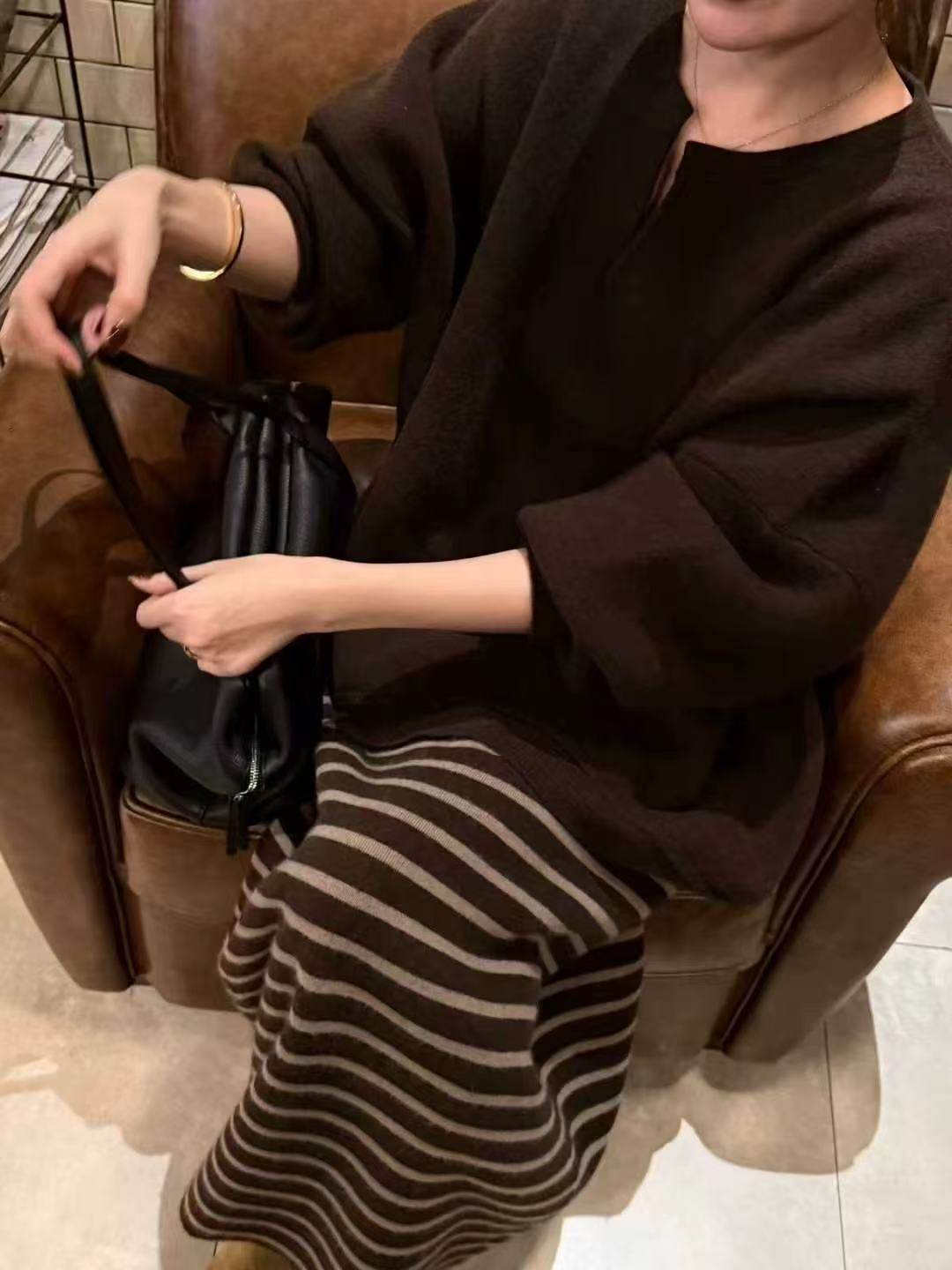 高品质浣熊绒羊毛剪刀领口毛衣-00820,女装/女士精品,毛针织衫,淘宝优惠券,粉丝福利购,淘宝优惠卷