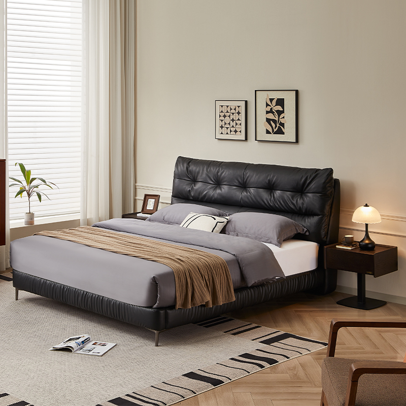 全友家居门店同款 简约现代 93585 软包生态鹅毛真牛皮皮床1.8米