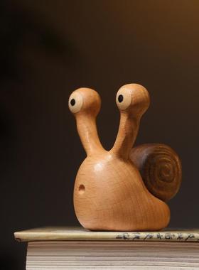 榉木蜗牛按摩器创意点穴鼻刮经络按摩木质可爱蜗牛按摩器桌面摆件