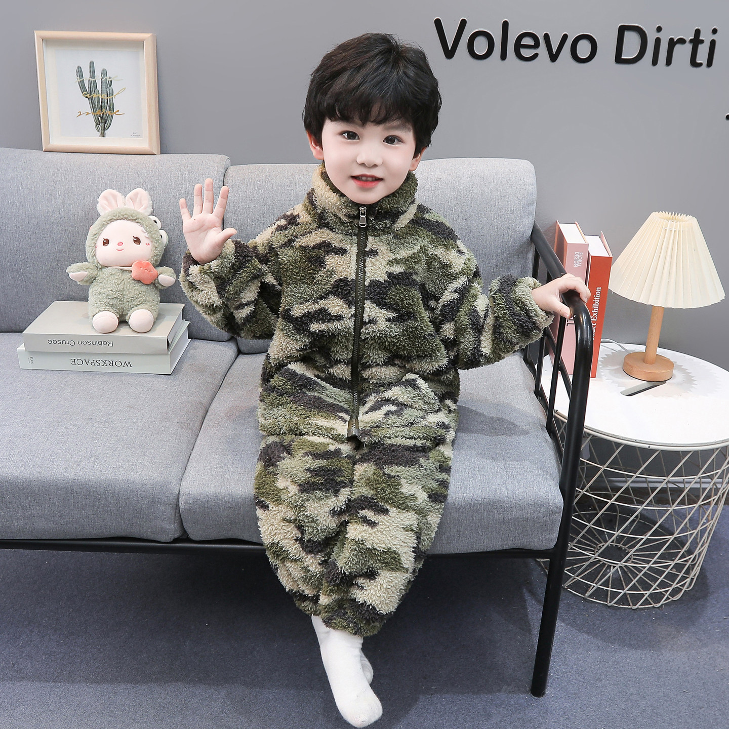 男童冬季保暖加厚法兰绒睡衣宝宝儿童珊瑚绒家居服迷彩套装新款