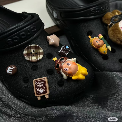 星星人VS拉布布鞋花洞洞鞋可爱女生装饰配饰适配crocs卡扣配件diy