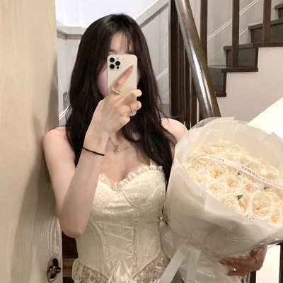 性感辣妹鱼骨法式绝美打