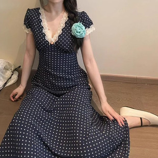 收腰显瘦气质高级感长裙 波点连衣裙女夏季 茶歇法式 v领蕾丝边短袖