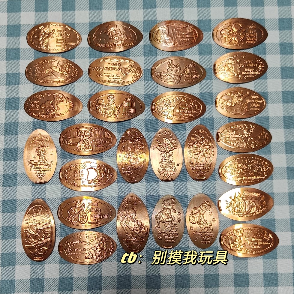 25日本东迪匹诺曹爱丽丝小姐狗花仙子斑点狗小鹿斑比兔八哥纪念币