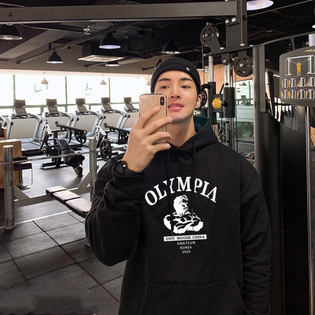 健身撸铁肌肉男卫衣男连帽套头衫跑步训练服宽松休闲长袖上衣加绒