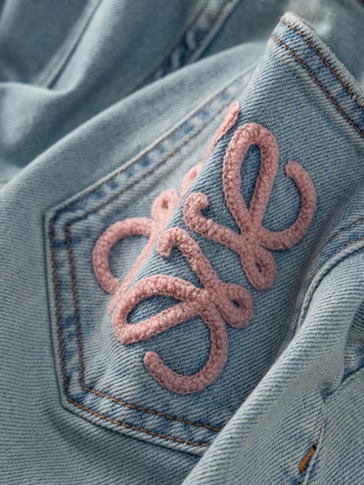 浅蓝色绣花阔腿牛仔裤2025年春秋季新款高腰修身Look宽松及地直筒