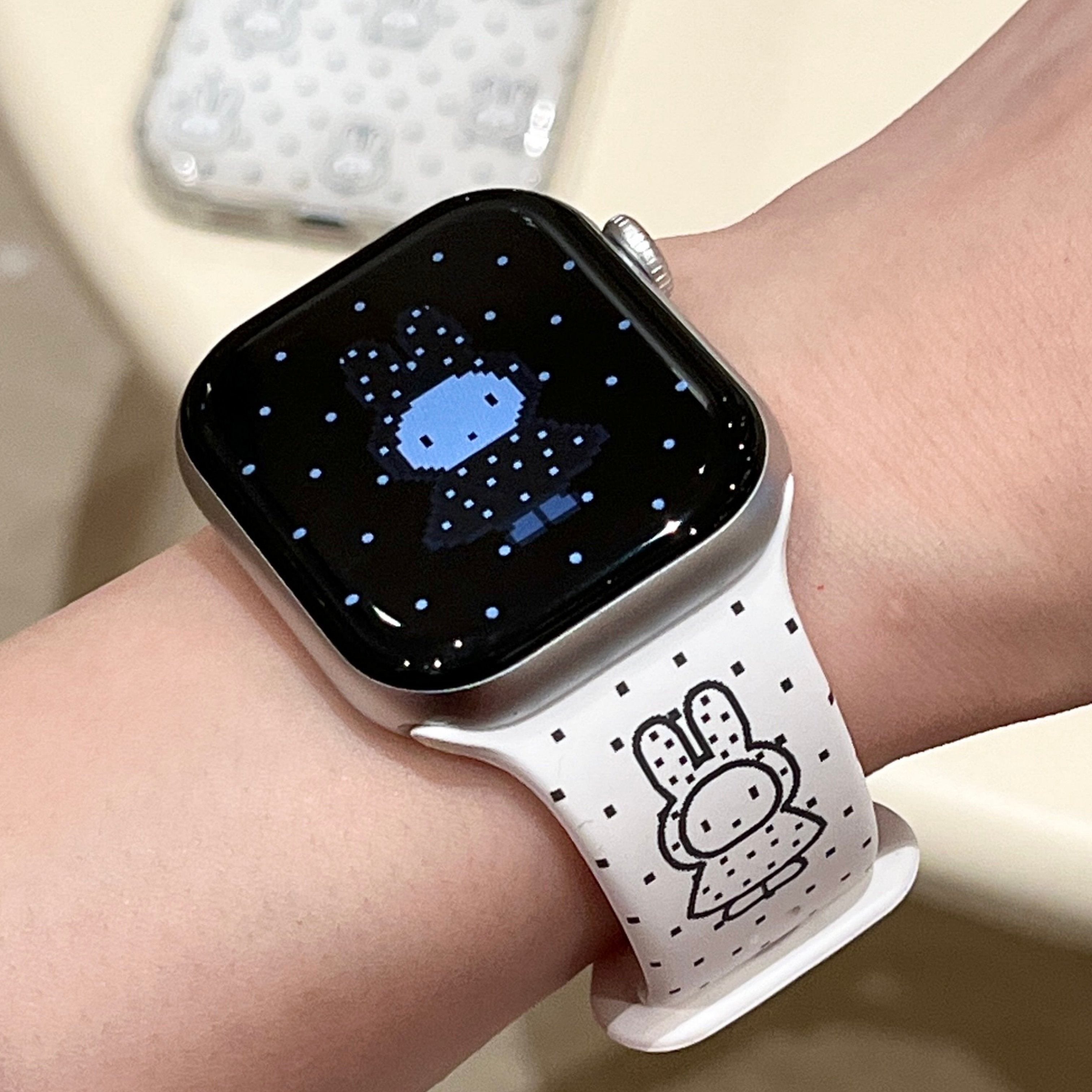 启乾 卡通趣味像素米菲兔适用iwatchs10/9苹果Applewatch7手表表带SE8白色硅胶透气6运动5/4/3可爱少女心ins,智能设备,智能手表手环表带/腕带,淘宝优惠券,粉丝福利购,淘宝优惠卷