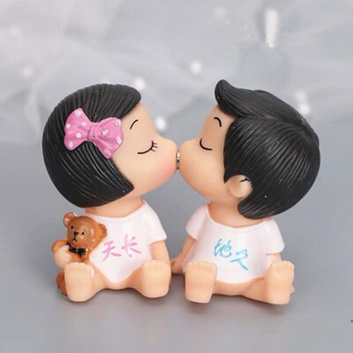 亲嘴娃娃蛋糕装饰摆件