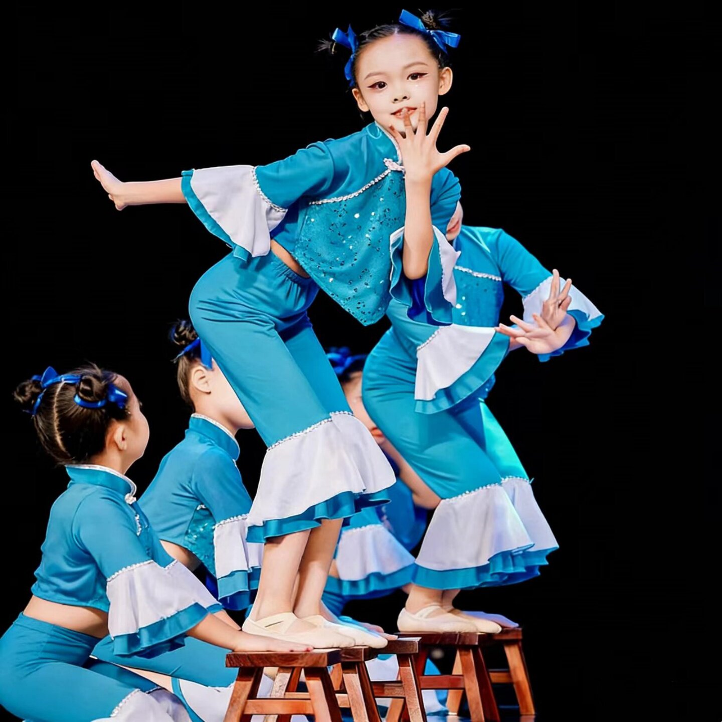 儿童古典舞马儿嘟嘟骑演出服民族舞蹈群舞板凳乖乖表演服童忆板凳