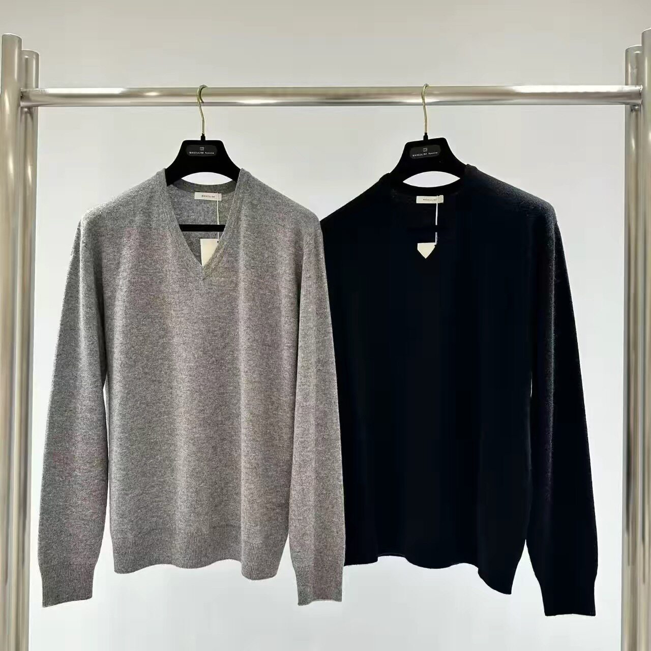 masculine V领针织毛毛针织衫