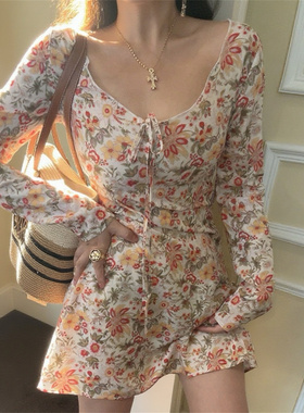 chenopod自制2026早春法式复古V领收腰显瘦碎花长袖连衣裙短裙女