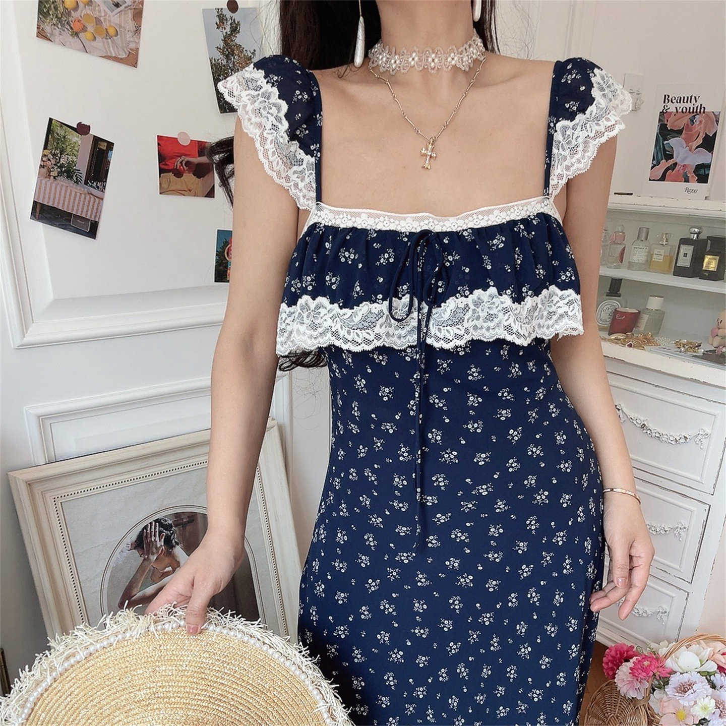 chenopod自制2026春夏超美巨显瘦蕾丝花边素色碎花吊带裙度假长裙