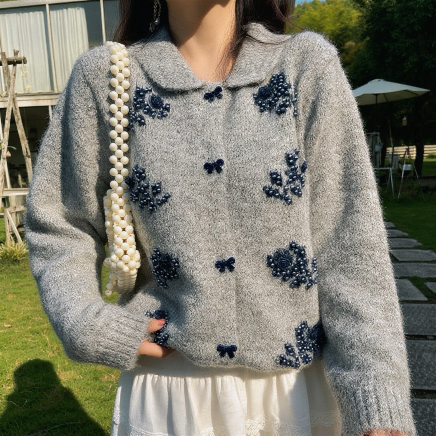 重工钉珠娃娃翻领灰色针织衫毛衣