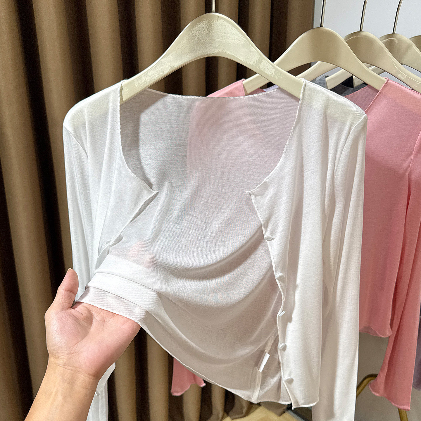 莱赛尔超薄天丝防晒开衫女夏季披肩配吊带连衣裙外搭白色冰丝罩衫