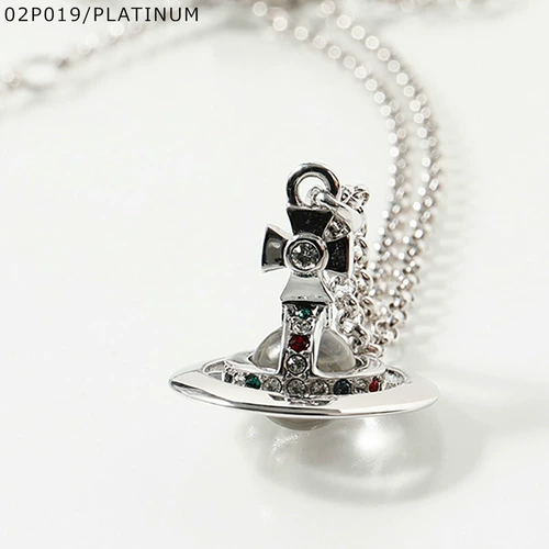 Женское ожерелье для женского ожерелья Vivienne Westwood.