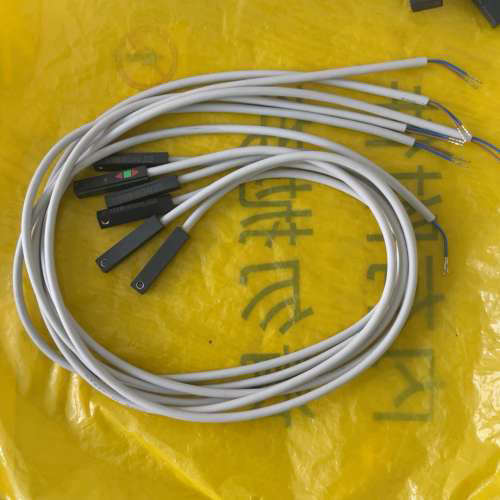 SMCD-Y7BW磁性开关传感器0.5米长度议价
