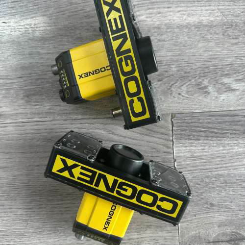 康耐视DM375QL读码器95新带光源DM30X-HP议价