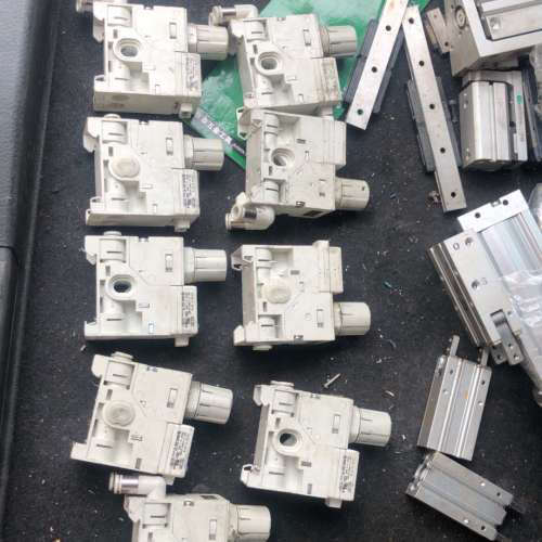 SMC ISE35-R-25-M 数显压力开关议价