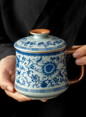 天青汝窑青花缠枝莲马克杯茶杯陶瓷带盖办公大容量喝茶水杯子茶具