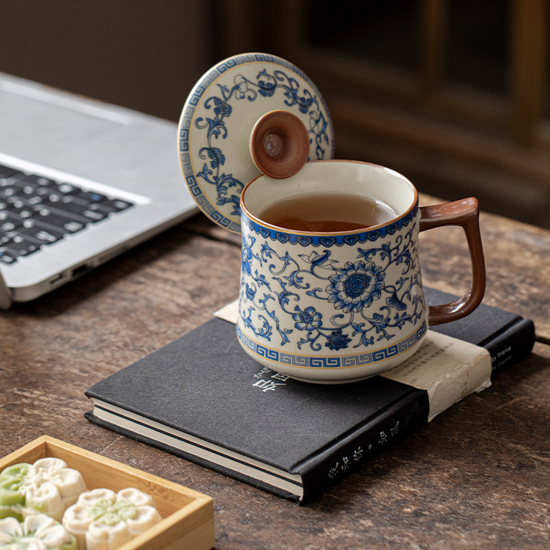 汝窑青花缠枝莲马克杯带盖茶杯