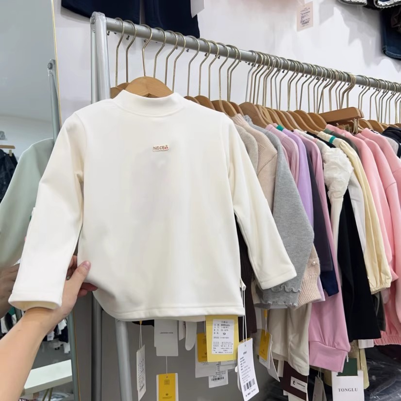 儿童打底衫冬设计感纽扣保暖上衣