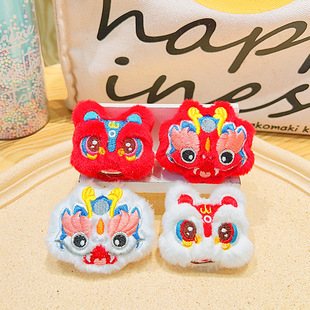 正品国潮2025新年礼物春节舞狮胸针毛绒可爱醒狮徽章女男衣服别针