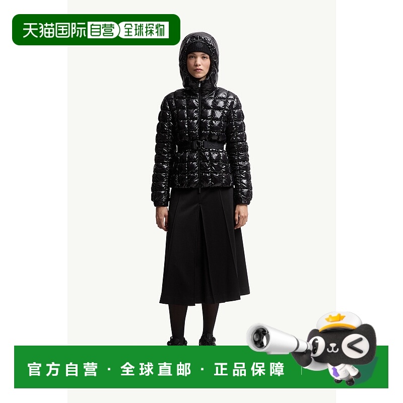 欧洲直邮MONCLER (2025) 带帽和 Eynard 方形绗缝的短款羽绒服