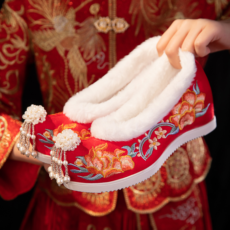 冬季汉服婚鞋内增高加绒保暖棉鞋