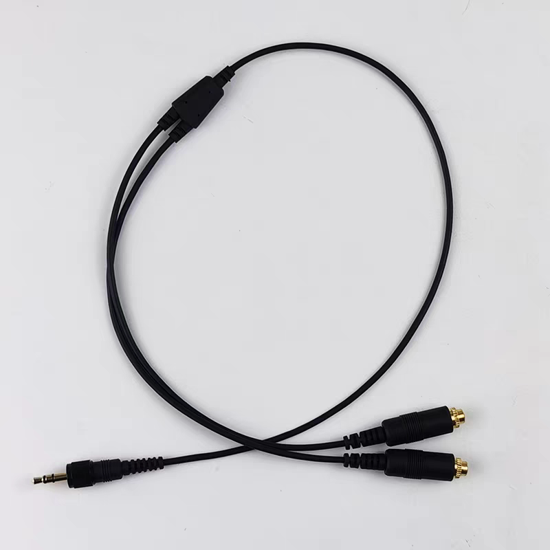 无线小蜜蜂连接双领夹麦克风话筒一分二转接线双人采访录音咪头线