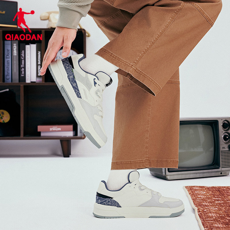 乔丹蓝色腰果花潮流男板鞋春季新款运动休闲鞋商场同款0532615