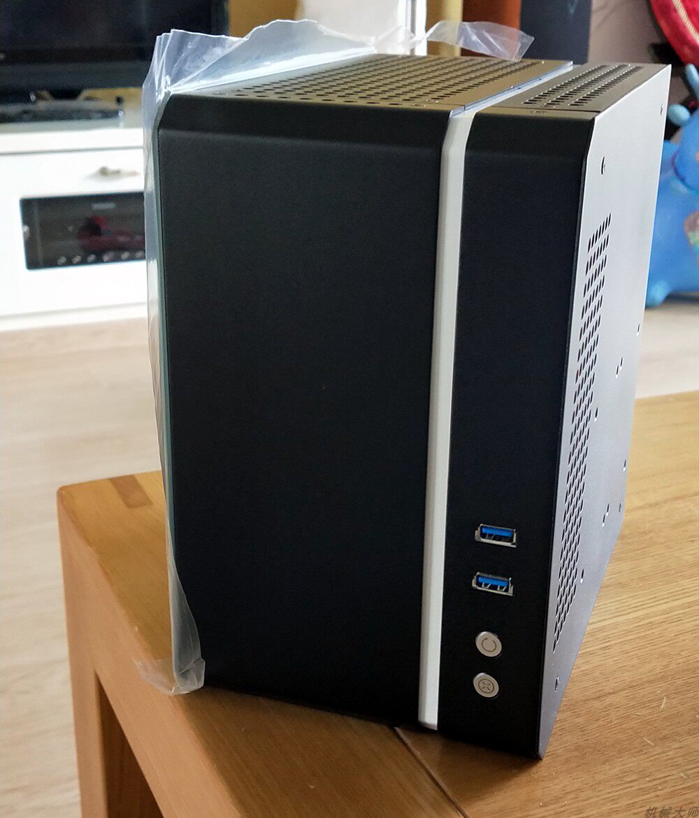 侧透itx小机箱c24小方糖 非k39 u4 s3 肖邦【】手提便携在类目 电脑硬件/显示器/电脑周边, 机箱中 - 来自Buy2taobao.com提供专业的淘宝代购服务