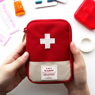 Outdoor emergency kit, small storage bag, medical kit医疗包
