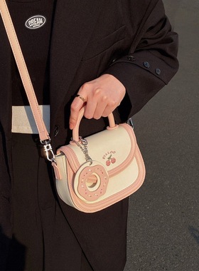 New Cute Bag Biscuit Handheld Single Shoulder Crossbody Bag