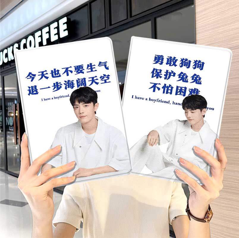 内壳软硅胶材质。舒适手感,四角防摔。