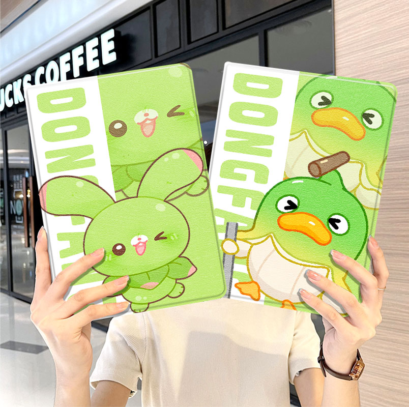 内壳软硅胶材质。舒适手感，四角防摔。