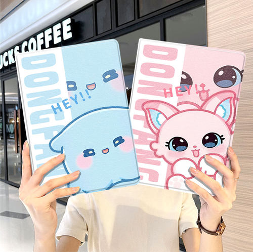 内壳软硅胶材质。舒适手感，四角防摔。