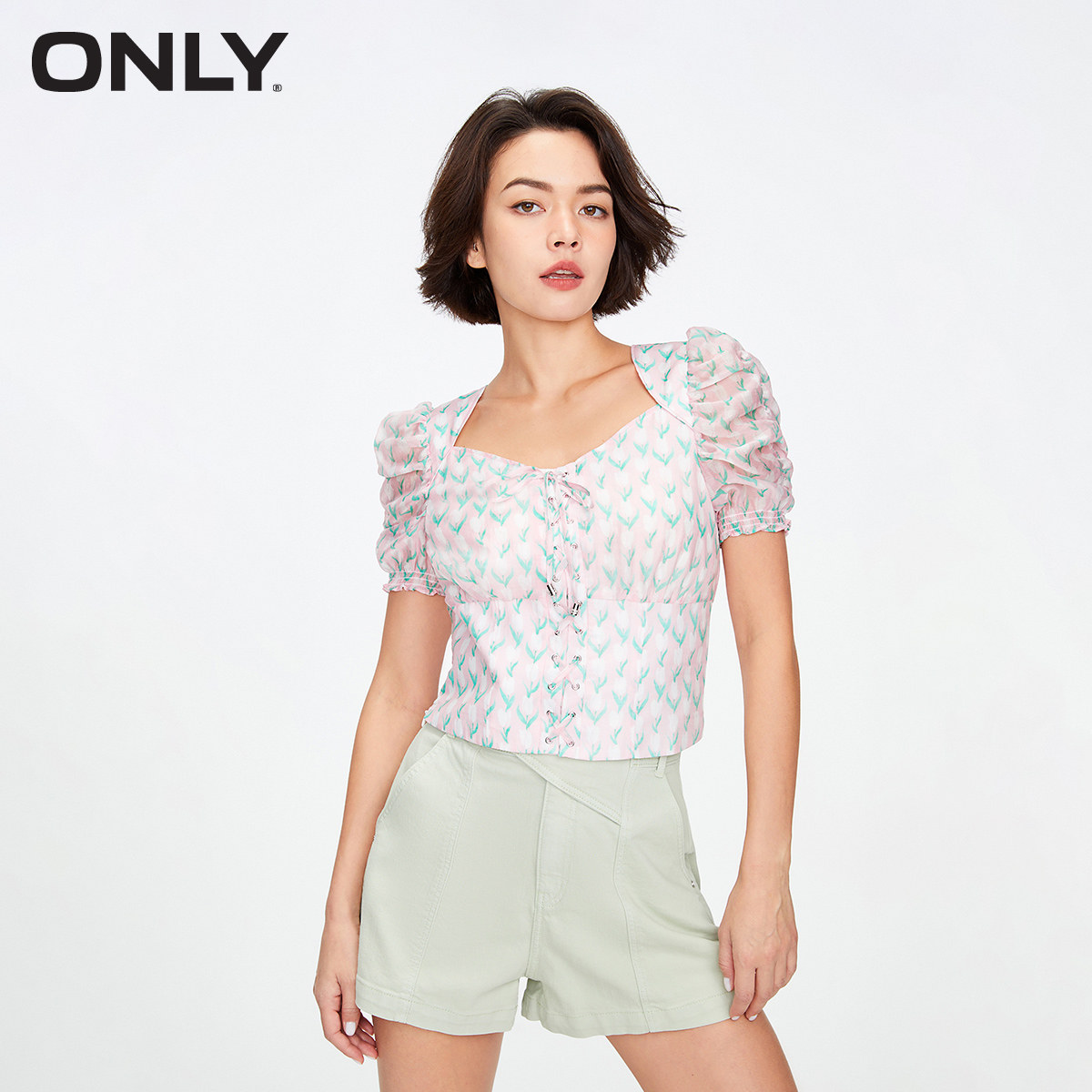 【ONLY奥莱】夏季新款时尚通勤风印花泡泡袖短款雪纺衫女