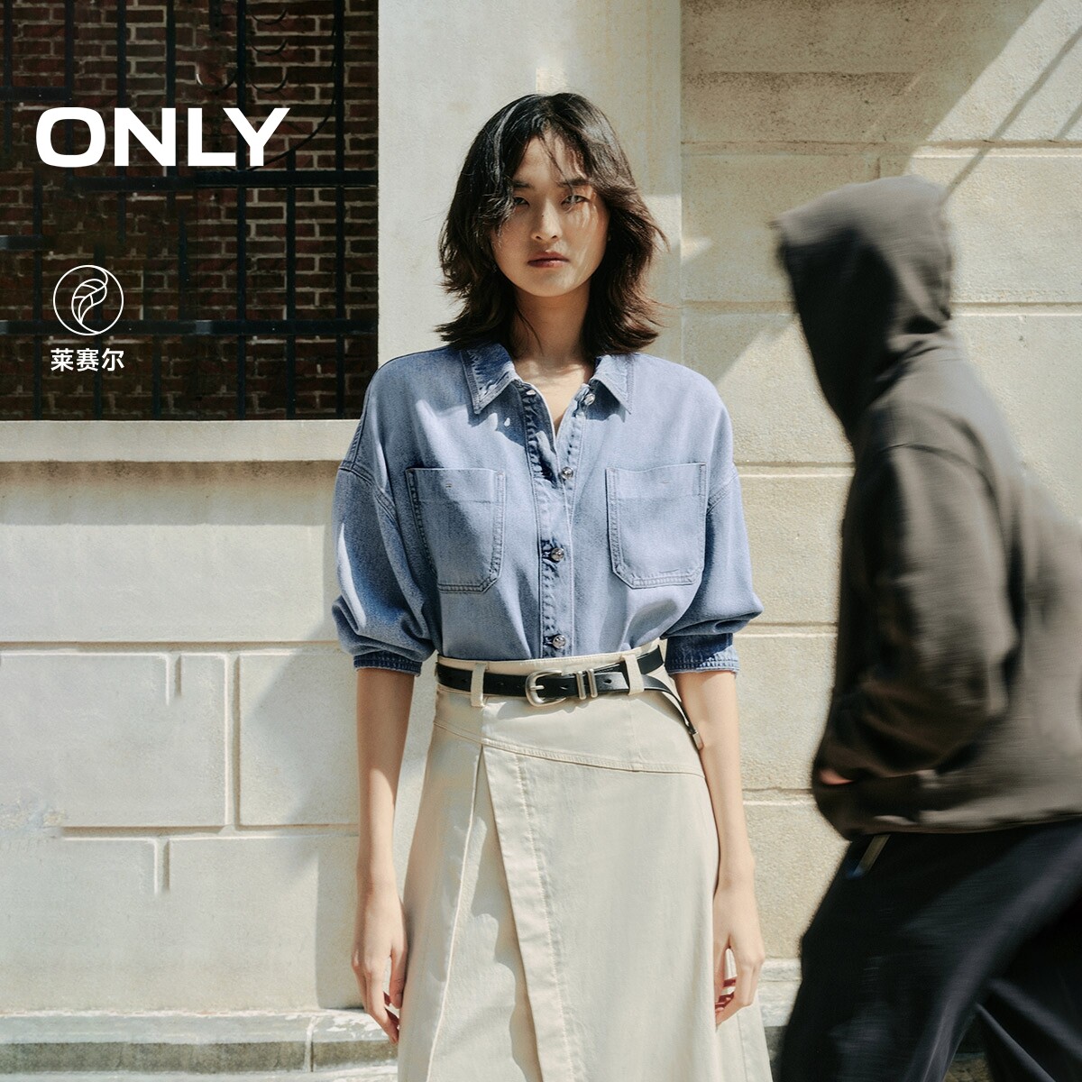 ONLY宽松显瘦短款牛仔衬衫图片
