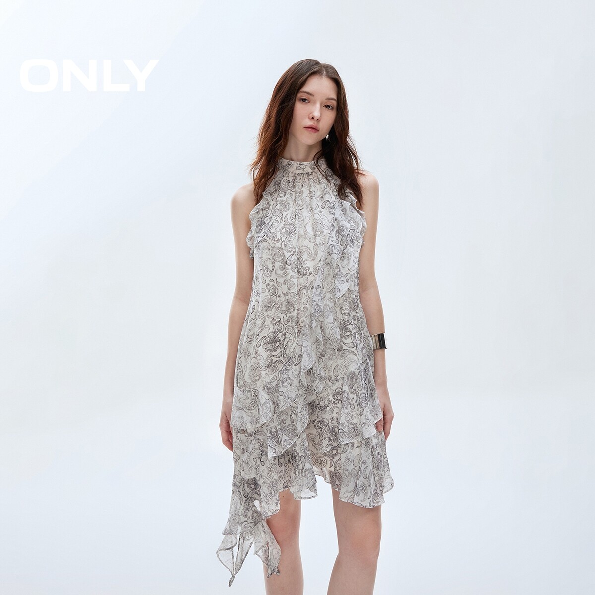 【ONLY奥莱】春夏新款淑女挂脖圆领不规则荷叶边短裙碎花连衣裙女