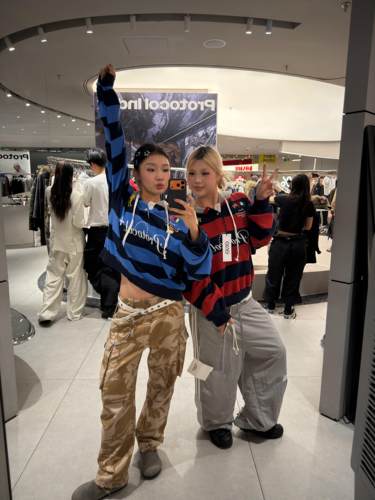Protocolindex条纹战马连帽卫衣