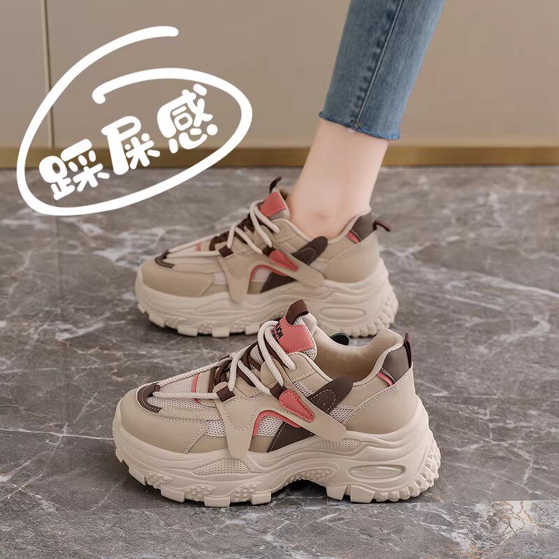 显脚小老爹鞋女爆款2026新款春秋厚底防滑运动鞋子软底网面休闲鞋