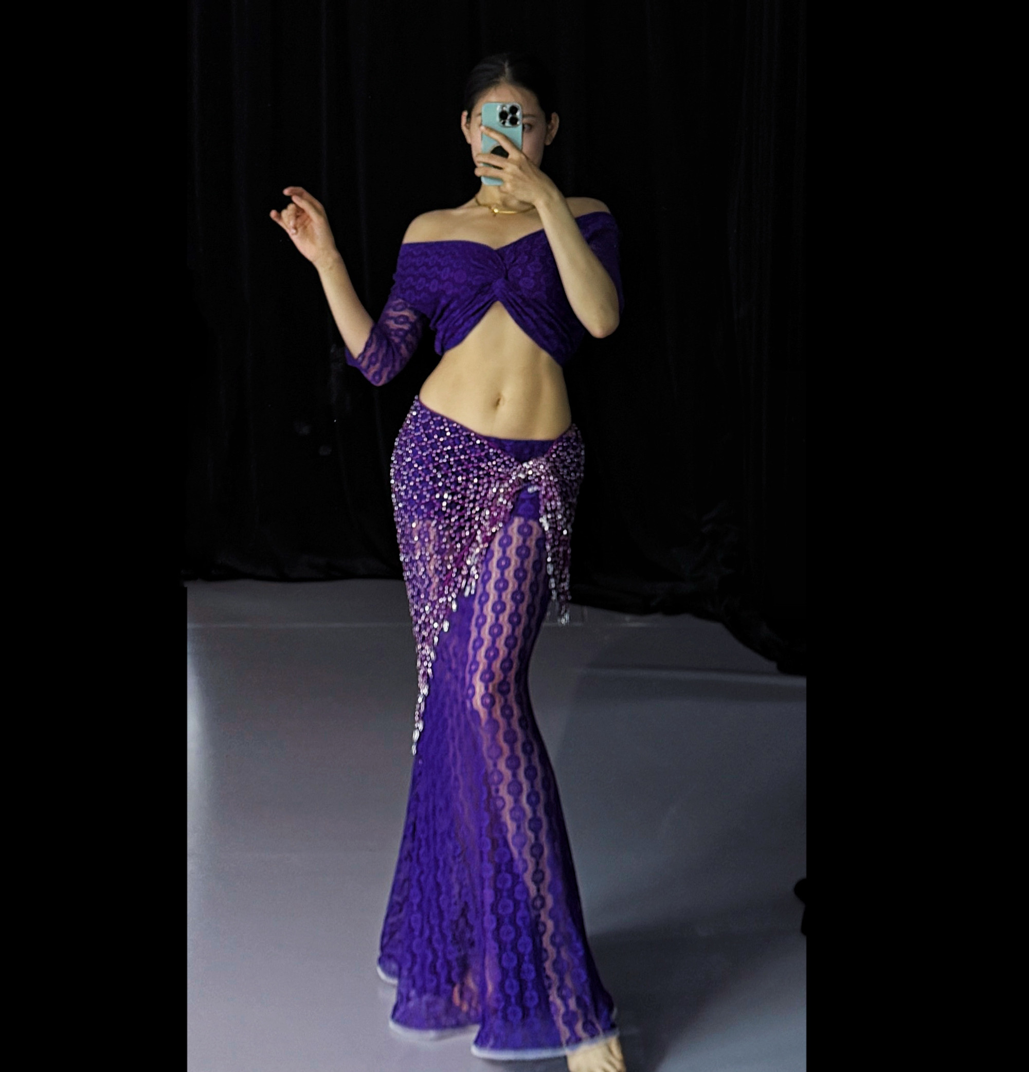 悦梦风璐肚皮舞新款套装演出服班服性感气质练功服显瘦初学仙女