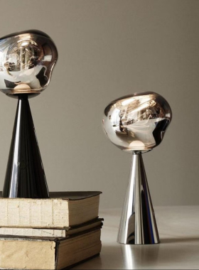 轻奢熔岩灯氛围高级创意摆件装饰