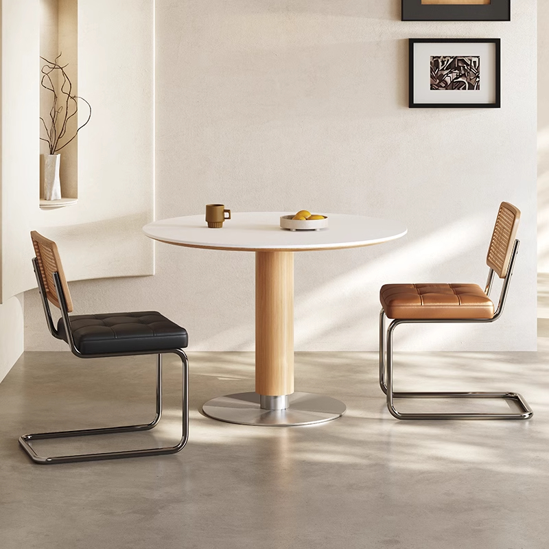 一眼中意的岩板圆桌设计师餐桌