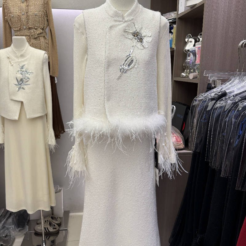 新中式重工亮片马甲半身裙套装