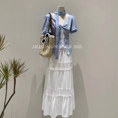 法式V领蕾丝上衣+蛋糕半身裙女