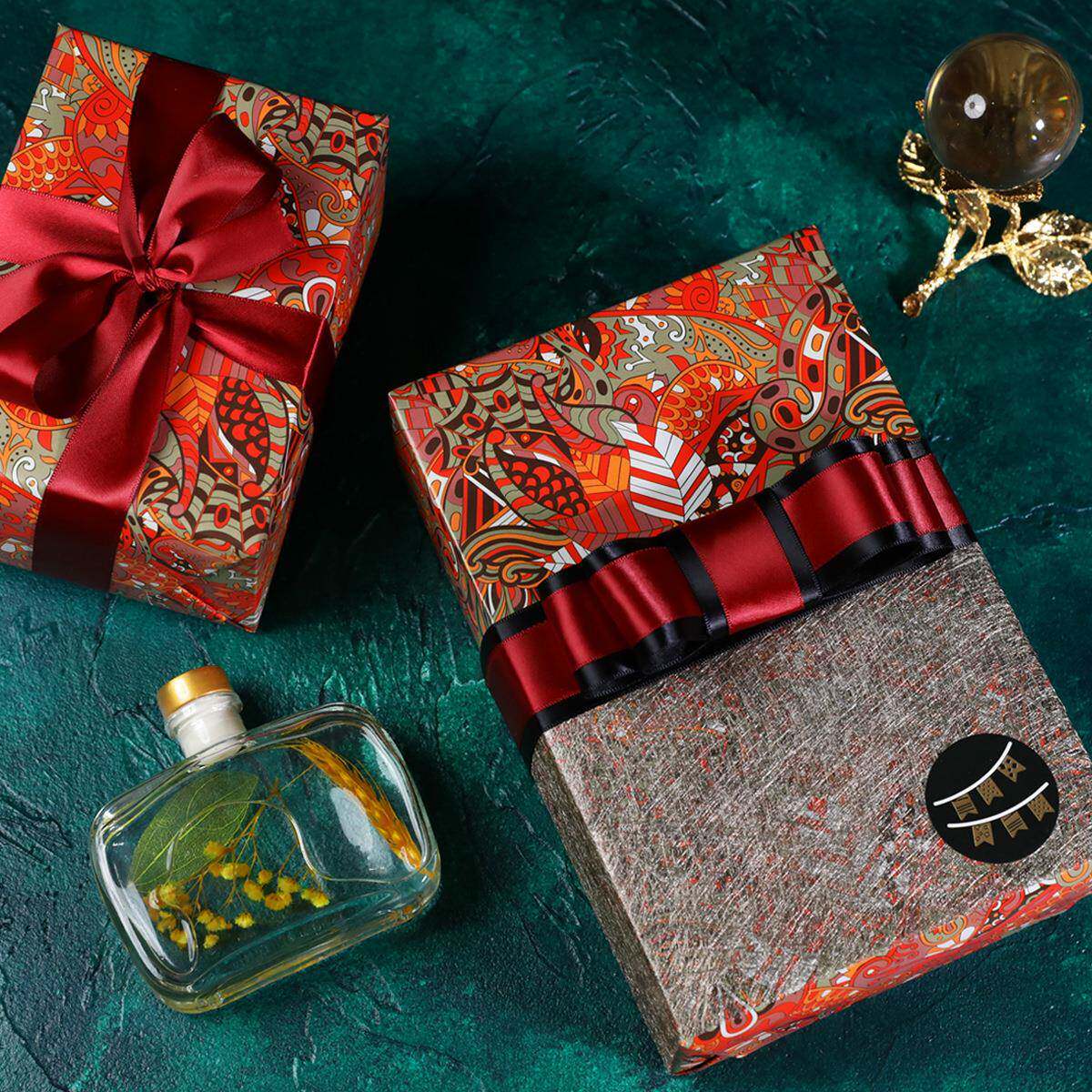 Christmas Gift Wrap Graffiti Wrapping Paper 圣诞节礼物包装纸