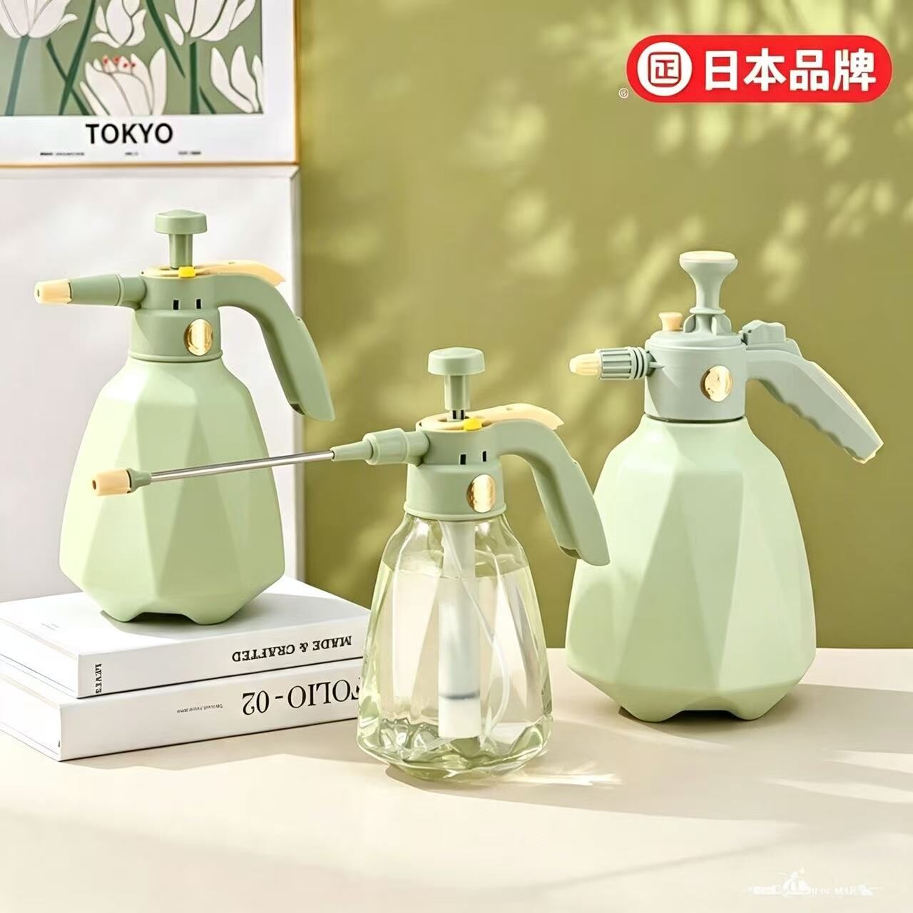 日本品牌气压式喷壶家用浇花洒水壶园艺高压喷雾器清洁按压喷水壶